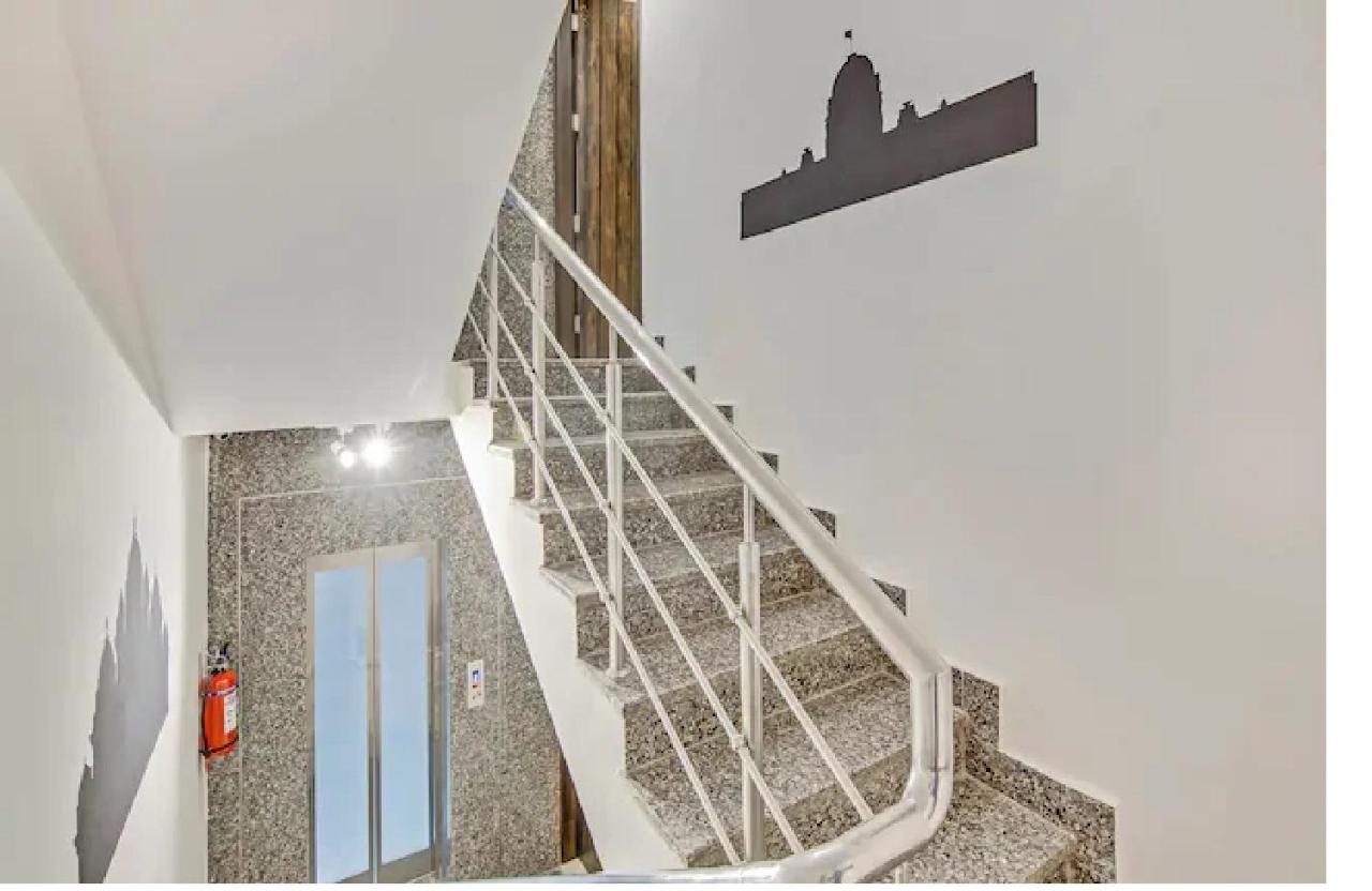 Nuab House - Near Fortis, Max, Medanta, Paras Hospitals And Huda Metro 古尔冈 外观 照片