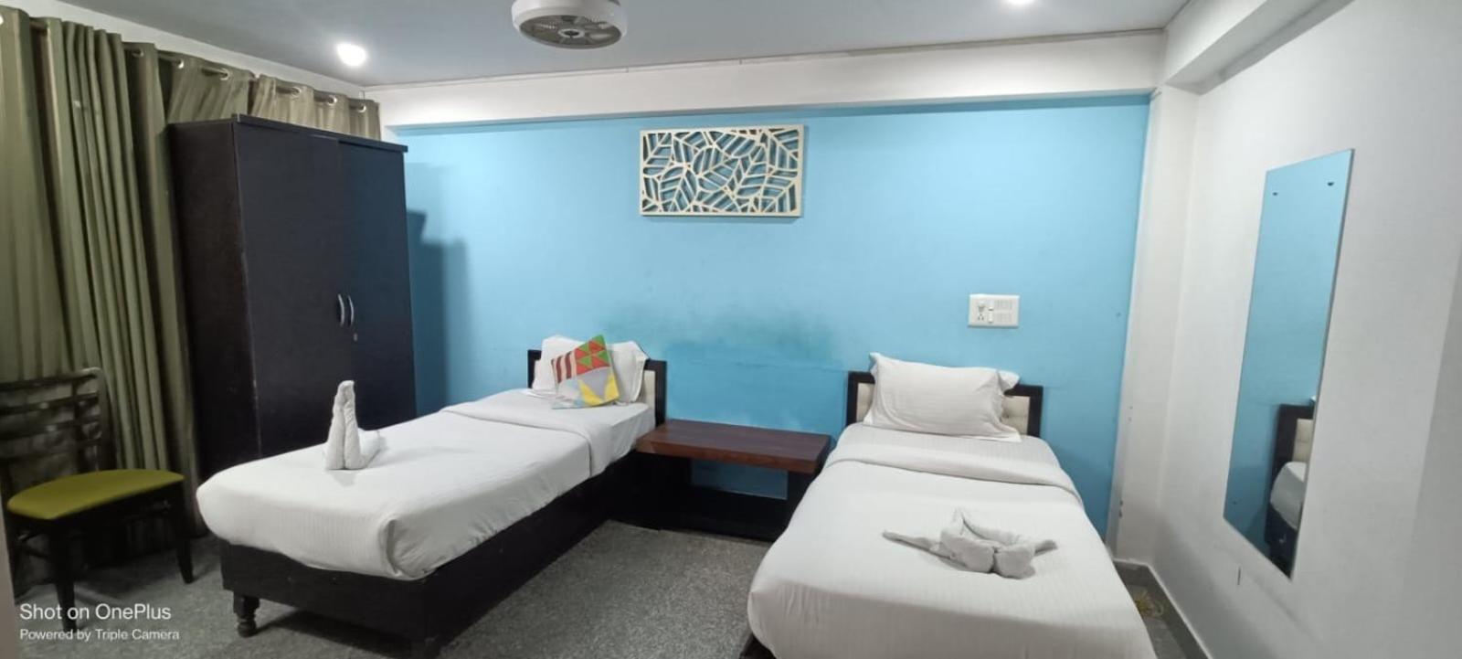 Nuab House - Near Fortis, Max, Medanta, Paras Hospitals And Huda Metro 古尔冈 外观 照片